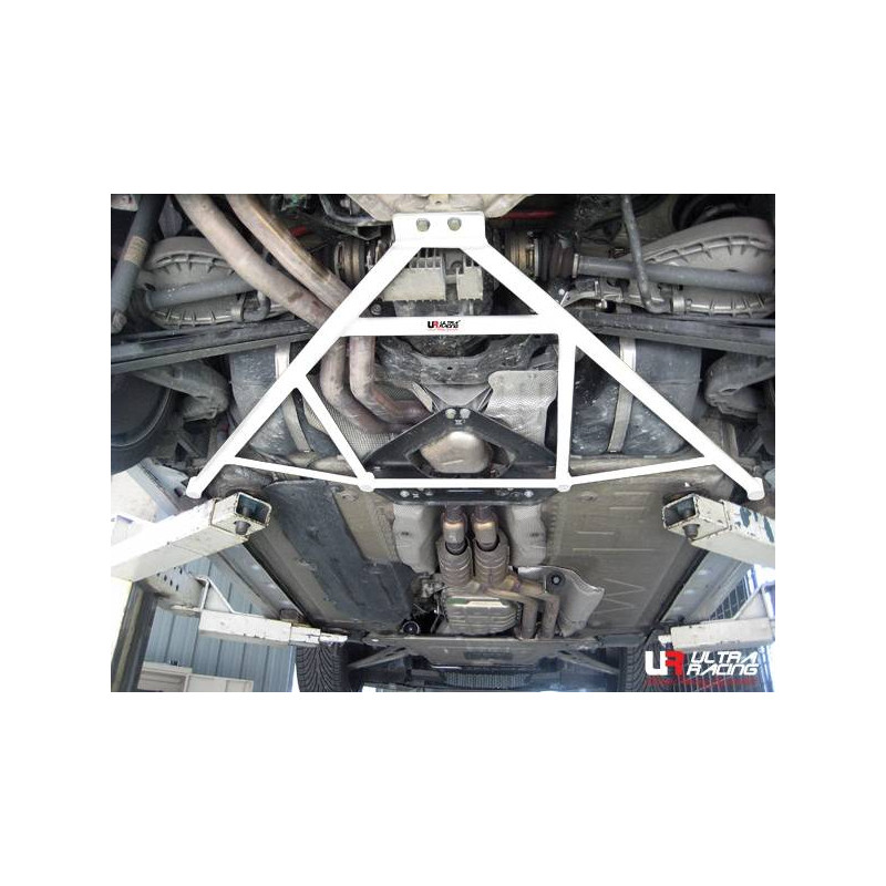 Rear lower brace UR BMW Z4 E89 09+