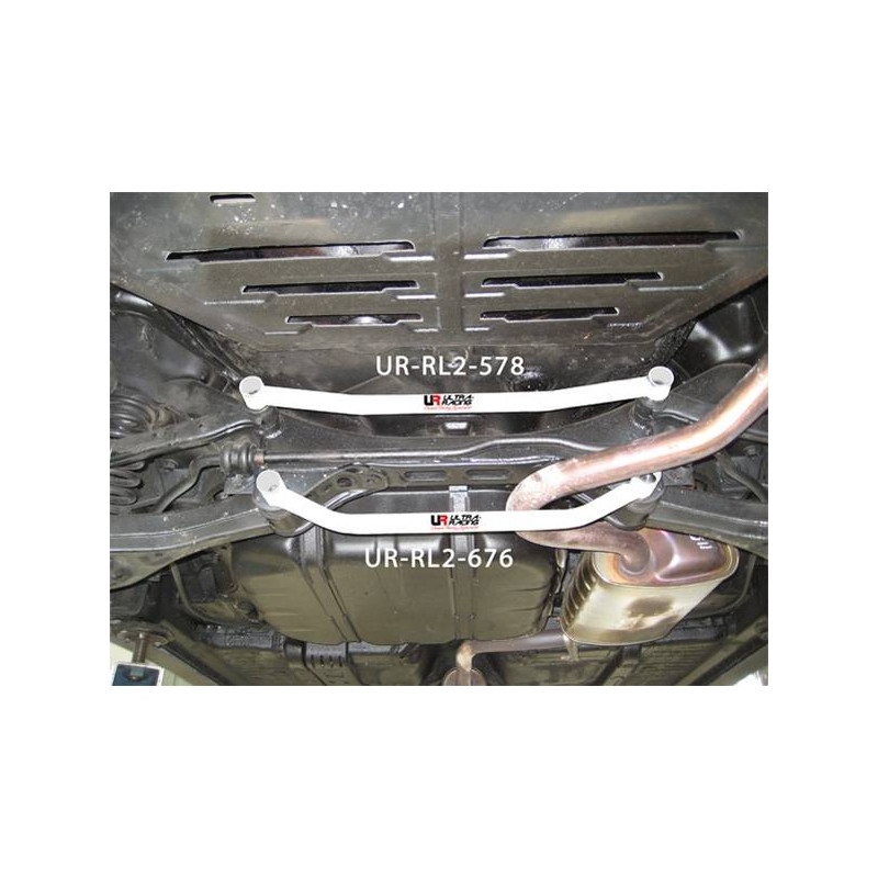 Rear lower strut brace UR Hyundai i30 07-12