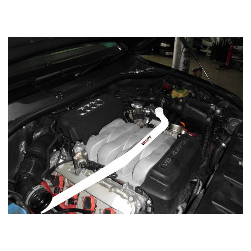 Motorraumstrebe UR Audi Q7 4.2 08+