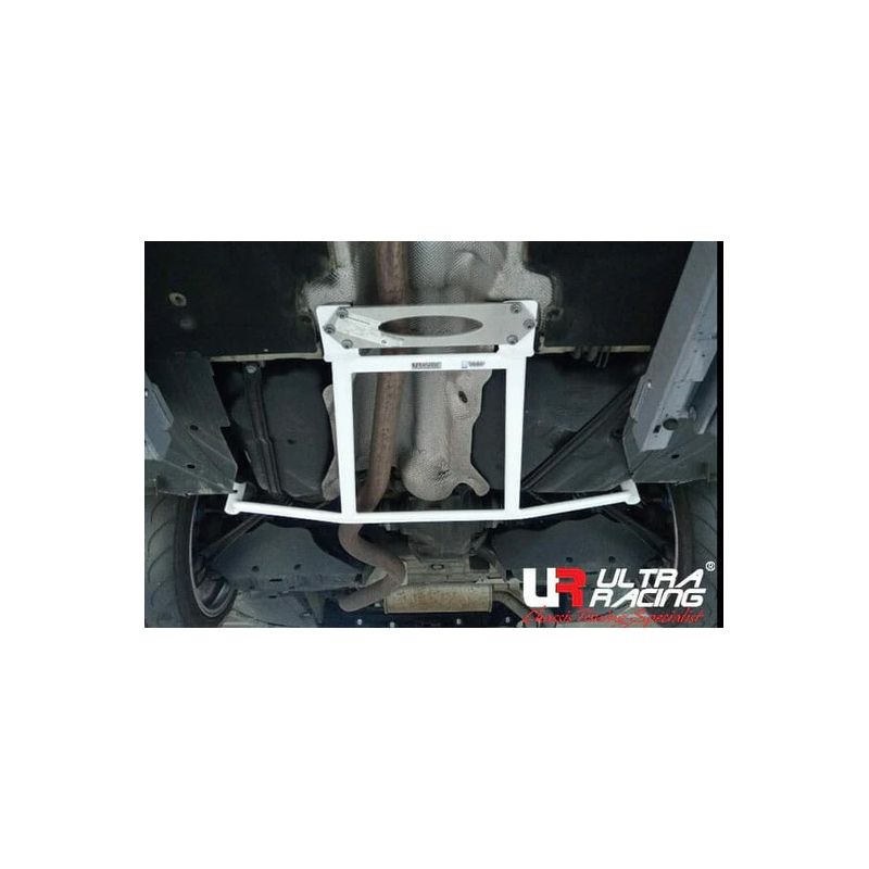 Barre inférieure arrière UR BMW Série 3 F30 320/328/330 11+