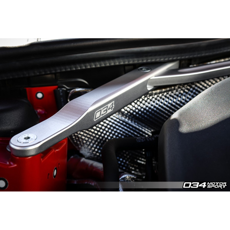 Barre de renfort de tour d'amortisseur avant billet 034Motorsport pour Audi A4/S4, A5/S5/RS5, Allroad B9/B9.5